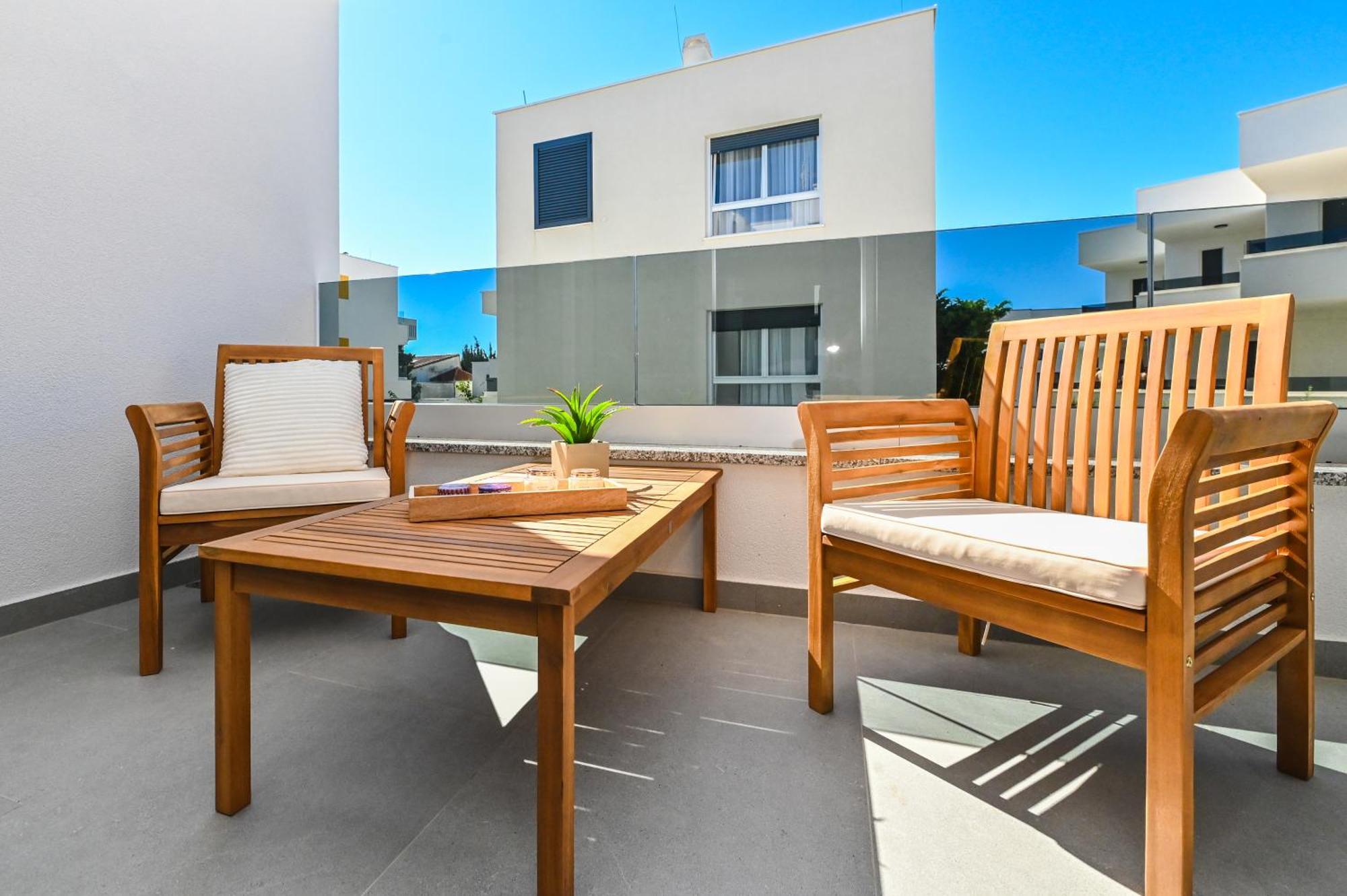 Smash A - With Private Pool Apartment